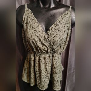 "Shein" V Kneck Sleeveless Top